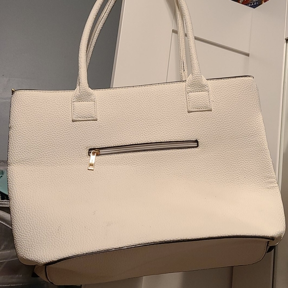 Purse - Picture 2 of 4